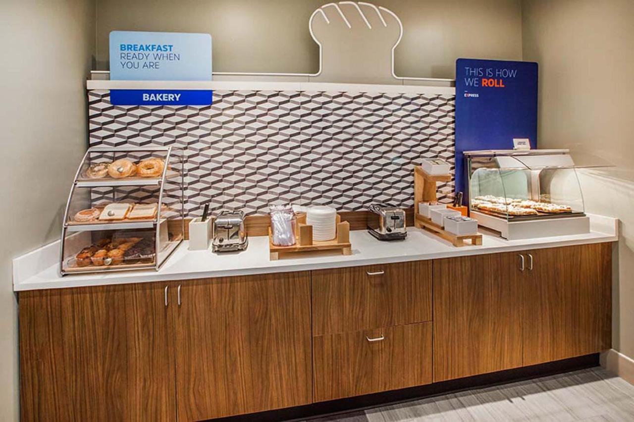 Holiday Inn Express Hotel & Suites Hot Springs By Ihg Eksteriør billede